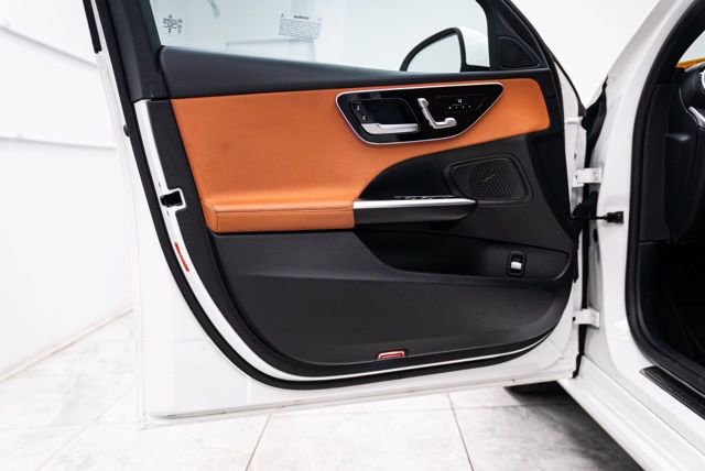 Used 2025 Mercedes-Benz C 300 4MATIC Sedan image 23