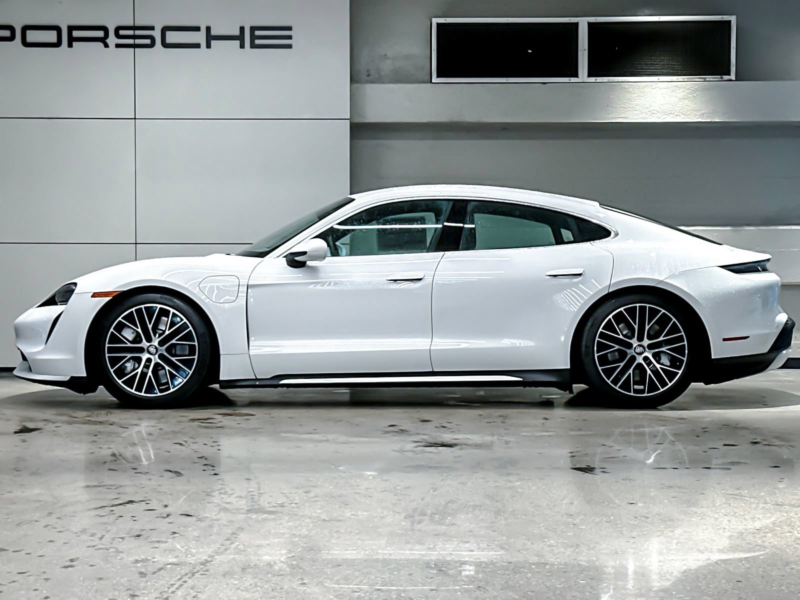 New 2024 Porsche Taycan Turbo AWD/4WD image 2