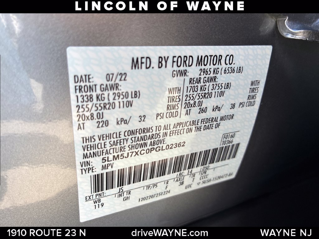 Certified 2023 Lincoln Aviator Reserve AWD/4WD image 30