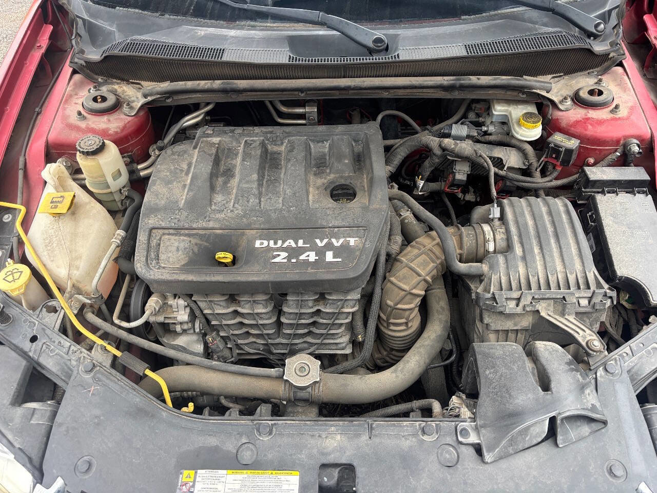 Used 2012 Dodge Avenger SXT image 17