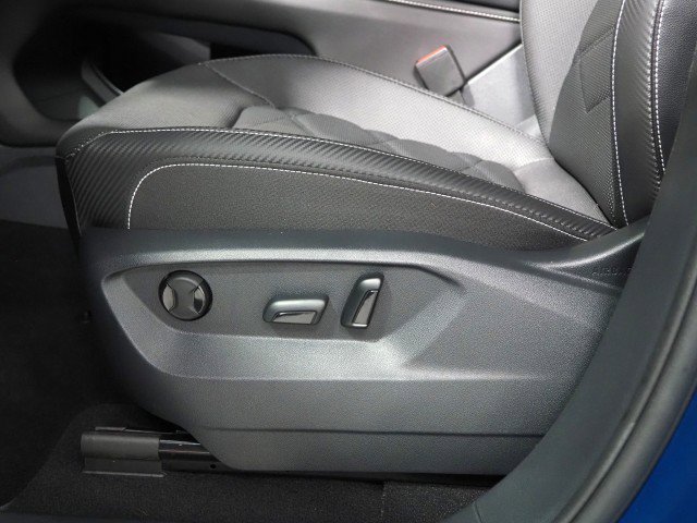 Used 2024 Volkswagen Atlas SE w/ Technology Package image 56