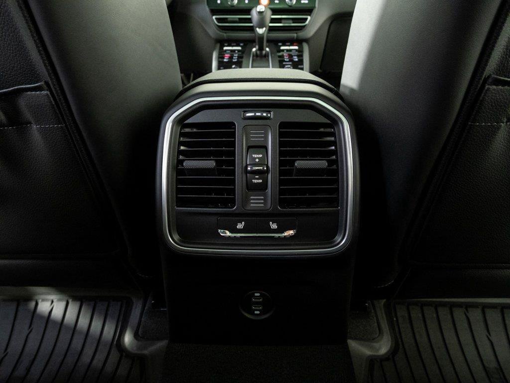 New 2026 Porsche Macan AWD/4WD image 21