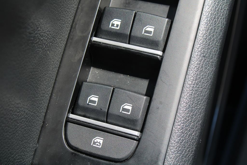 Certified 2025 Kia Soul LX w/ LX Technology Package image 19