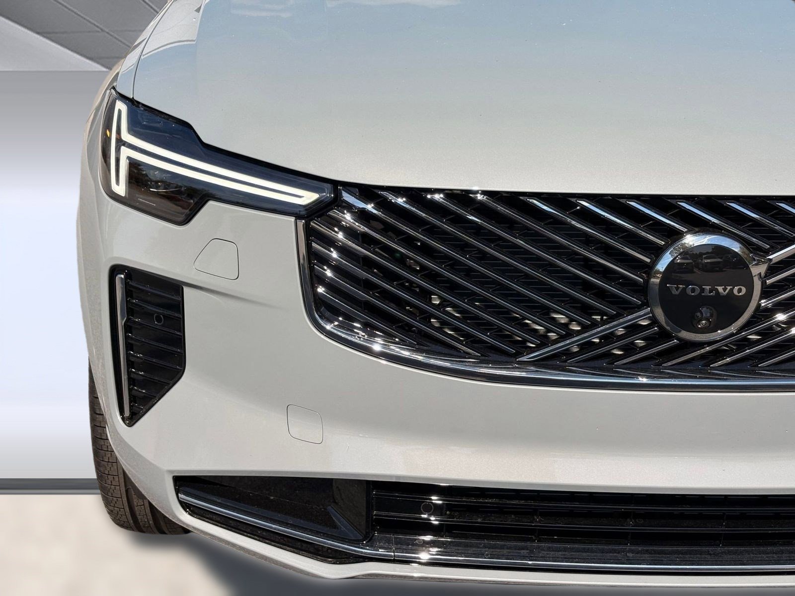 New 2026 Volvo XC90 B6 Plus w/ Protection Package image 20