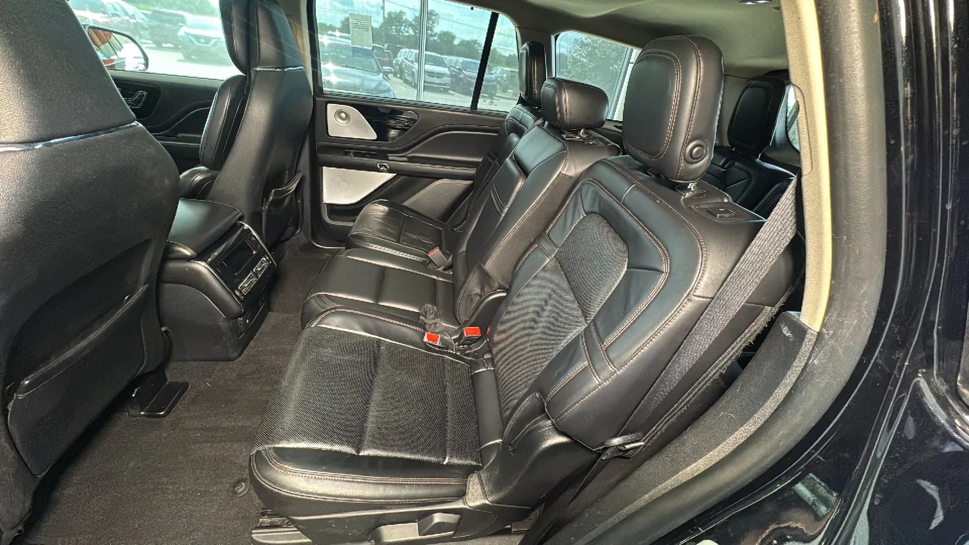 Used 2020 Lincoln Aviator Reserve w/ Equipment Group 202A AWD/4WD image 25