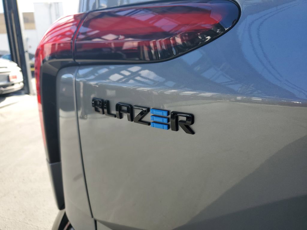 Used 2026 Chevrolet Blazer EV RS w/ Super Cruise Package image 7