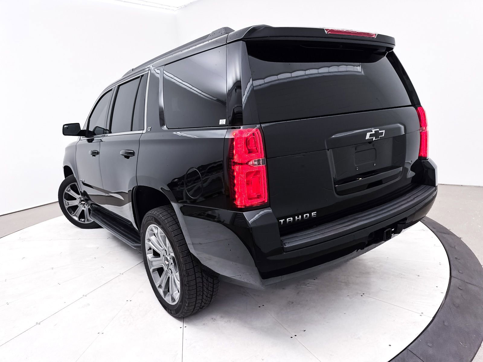 Used 2020 Chevrolet Tahoe LT AWD/4WD image 11