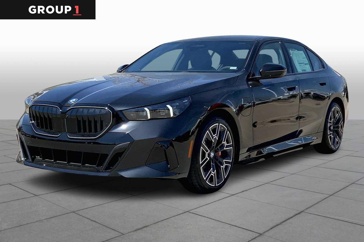 New 2026 BMW 550e xDrive AWD/4WD image 1
