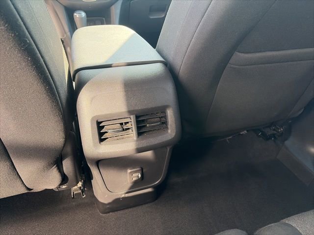 Used 2020 Chevrolet Equinox LT w/ Driver Convenience Package image 22