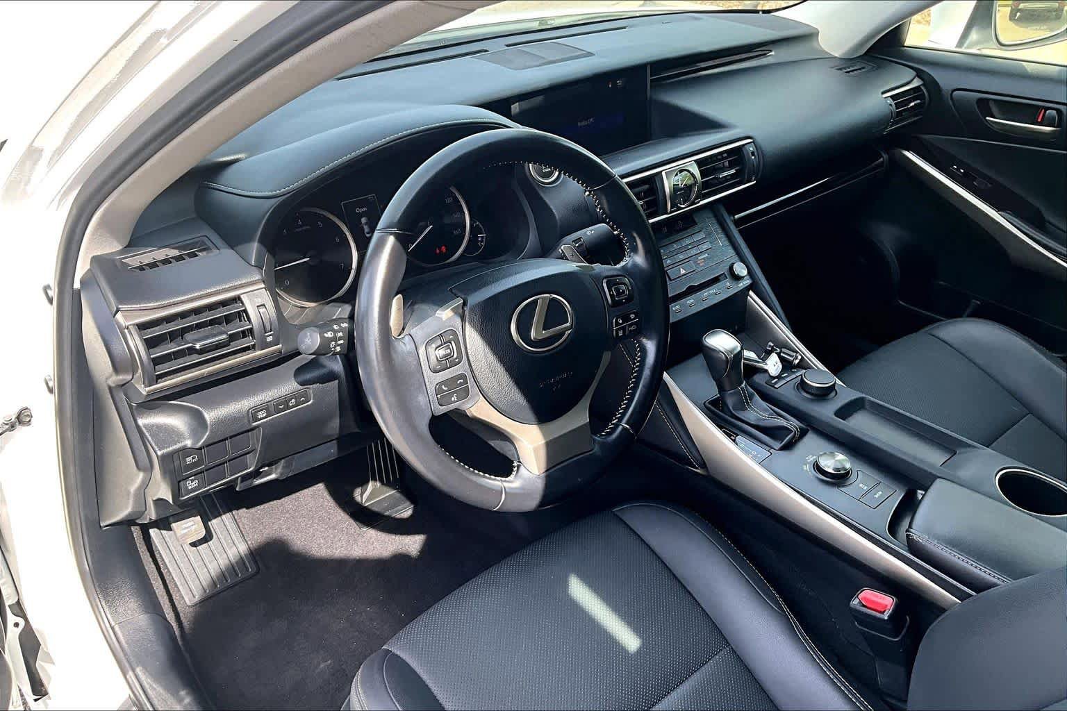 Used 2020 Lexus IS 300 w/ Accessory Package 2 image 17