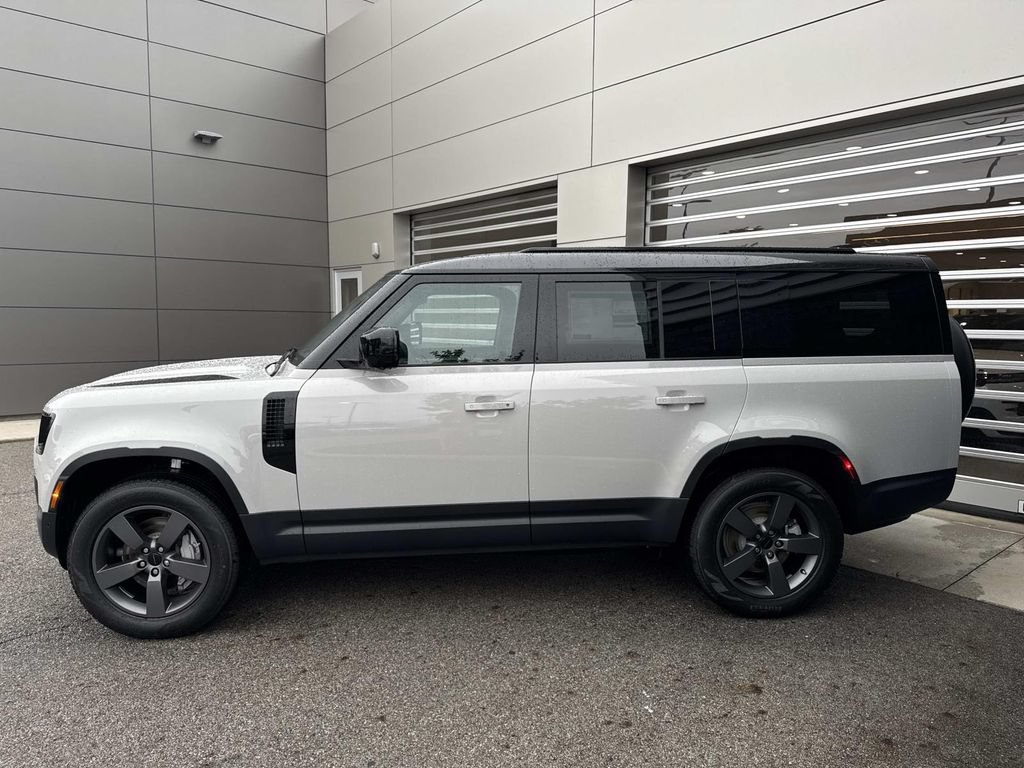 New 2026 Land Rover Defender 130 S AWD/4WD image 4