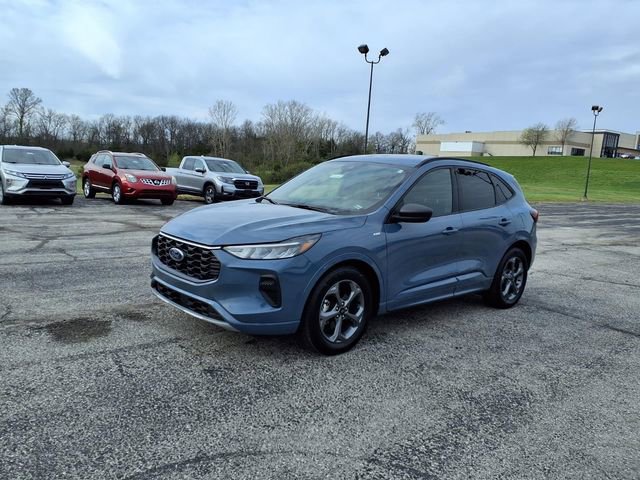 Used 2023 Ford Escape ST-Line image 32
