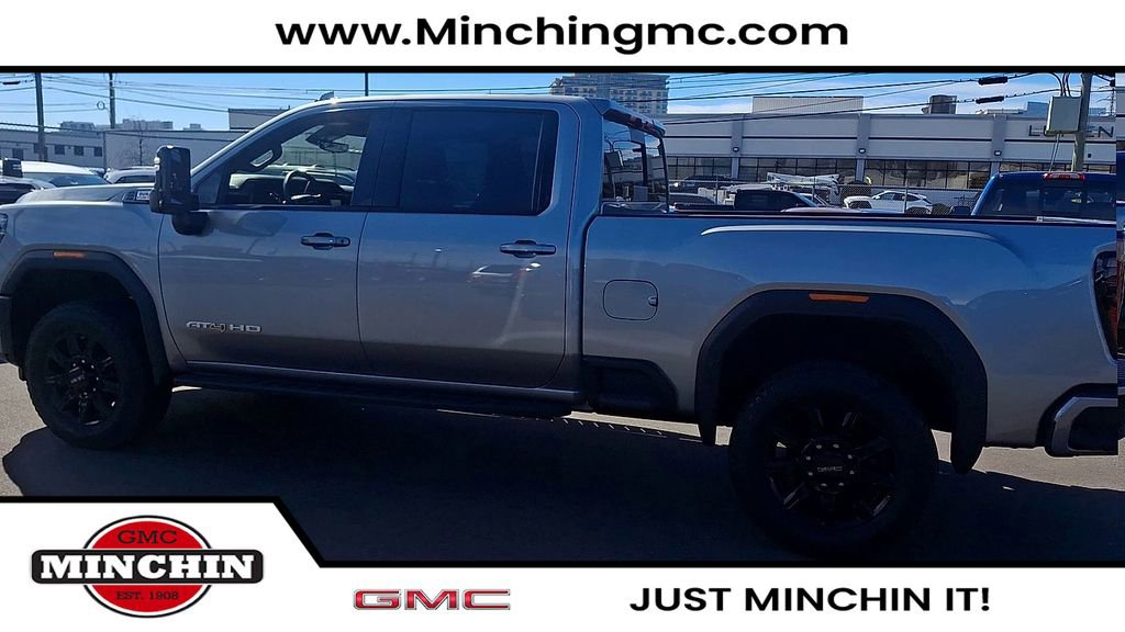 Used 2025 GMC Sierra 2500 AT4 w/ AT4 Premium Plus Package image 2