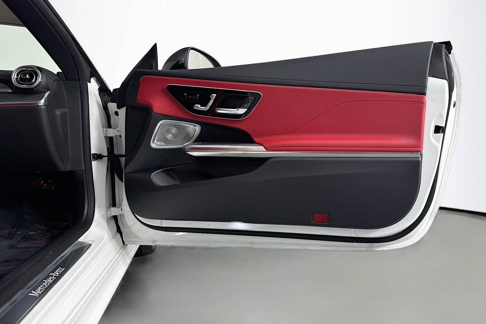 New 2026 Mercedes-Benz CLE 300 4MATIC Coupe image 23