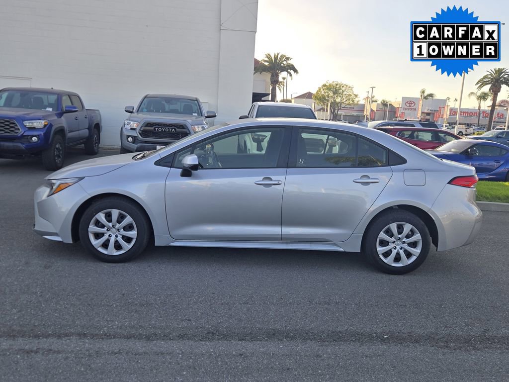 Certified 2025 Toyota Corolla LE image 2