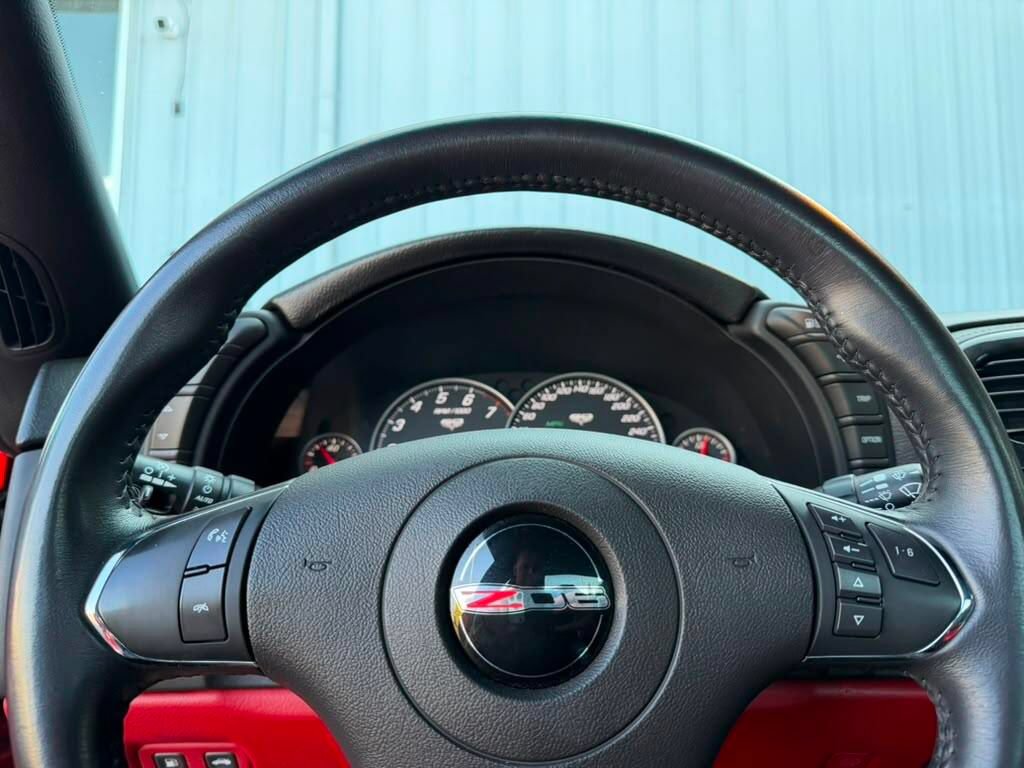 Used 2013 Chevrolet Corvette Z06 RWD image 23