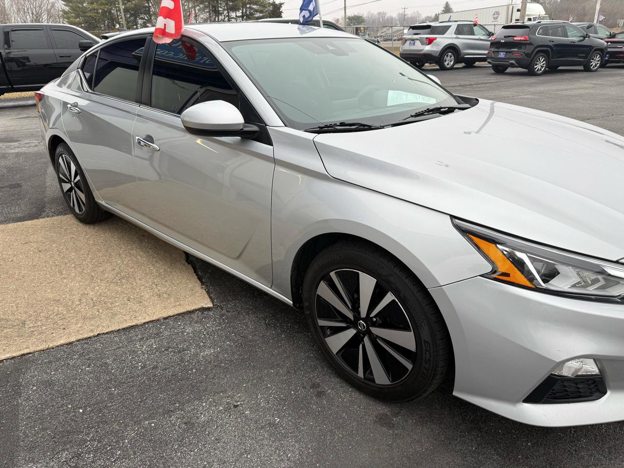 Used 2022 Nissan Altima 2.5 SV image 3