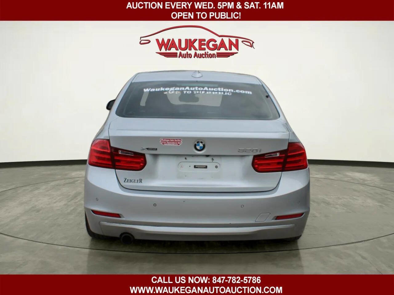 Used 2015 BMW 320i xDrive Sedan AWD/4WD image 4