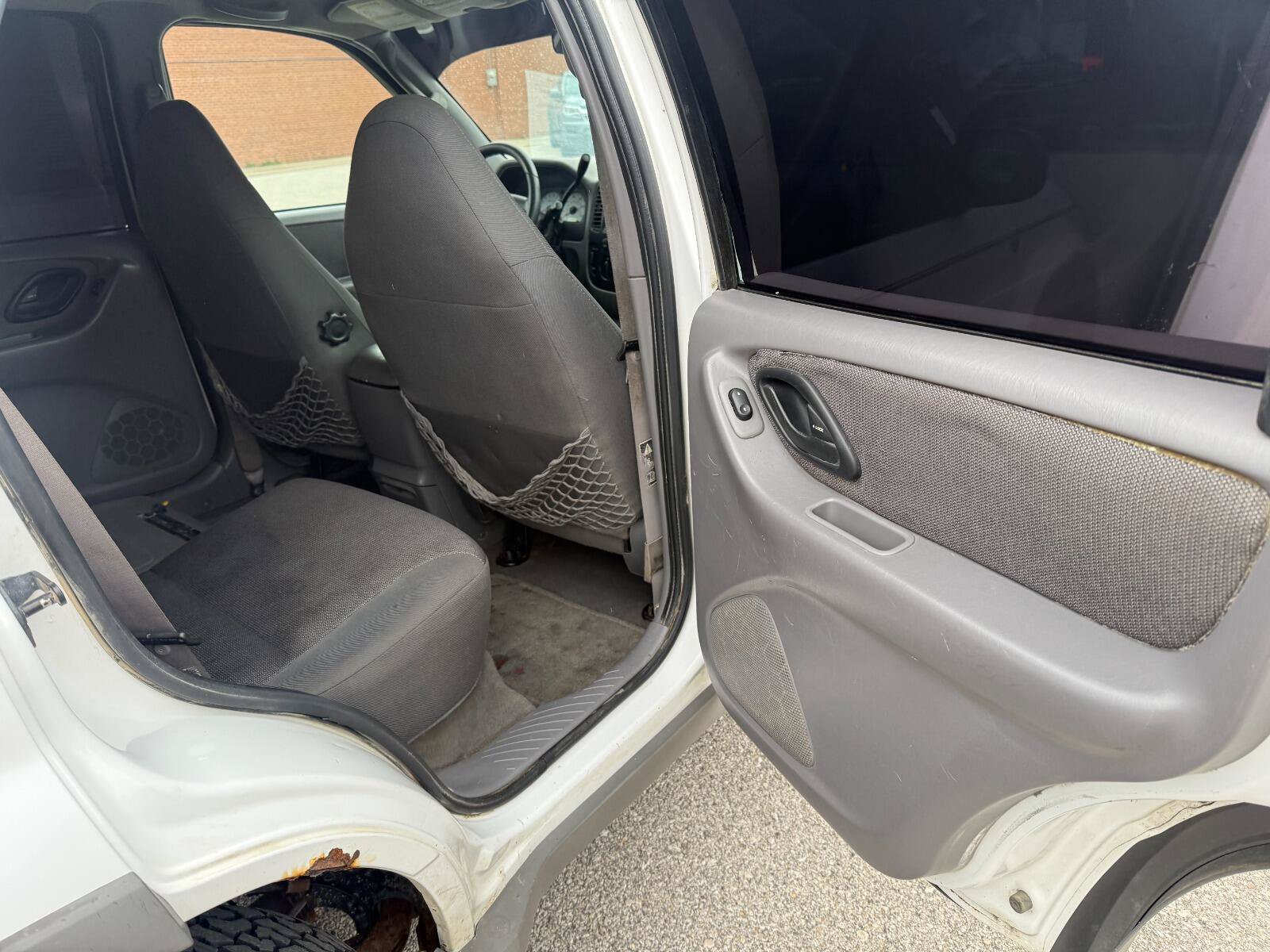Used 2001 Ford Escape XLT AWD/4WD image 15