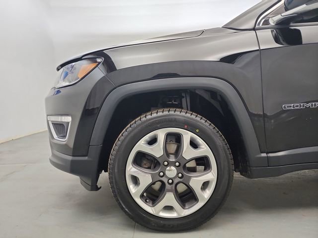 Used 2018 Jeep Compass Limited w/ Navigation Group image 22