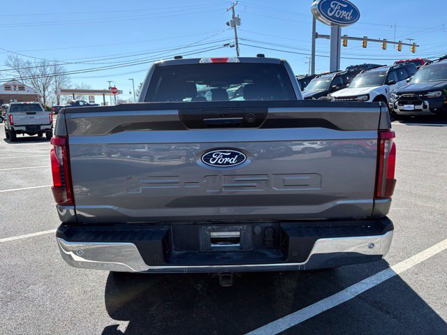 Certified 2024 Ford F150 XLT w/ Mobile Office Package AWD/4WD image 4