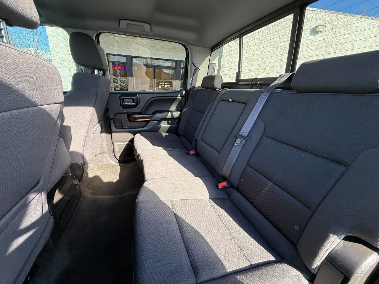 Used 2017 GMC Sierra 1500 SLE w/ SLE Value Package image 8