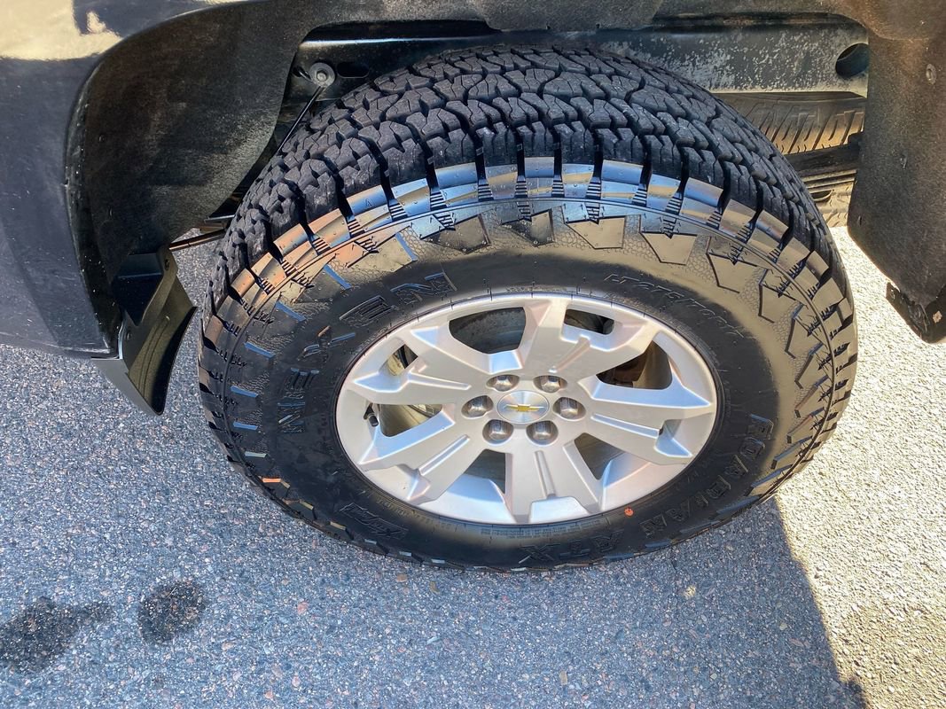 Used 2015 Chevrolet Colorado LT w/ LT Convenience Package image 9