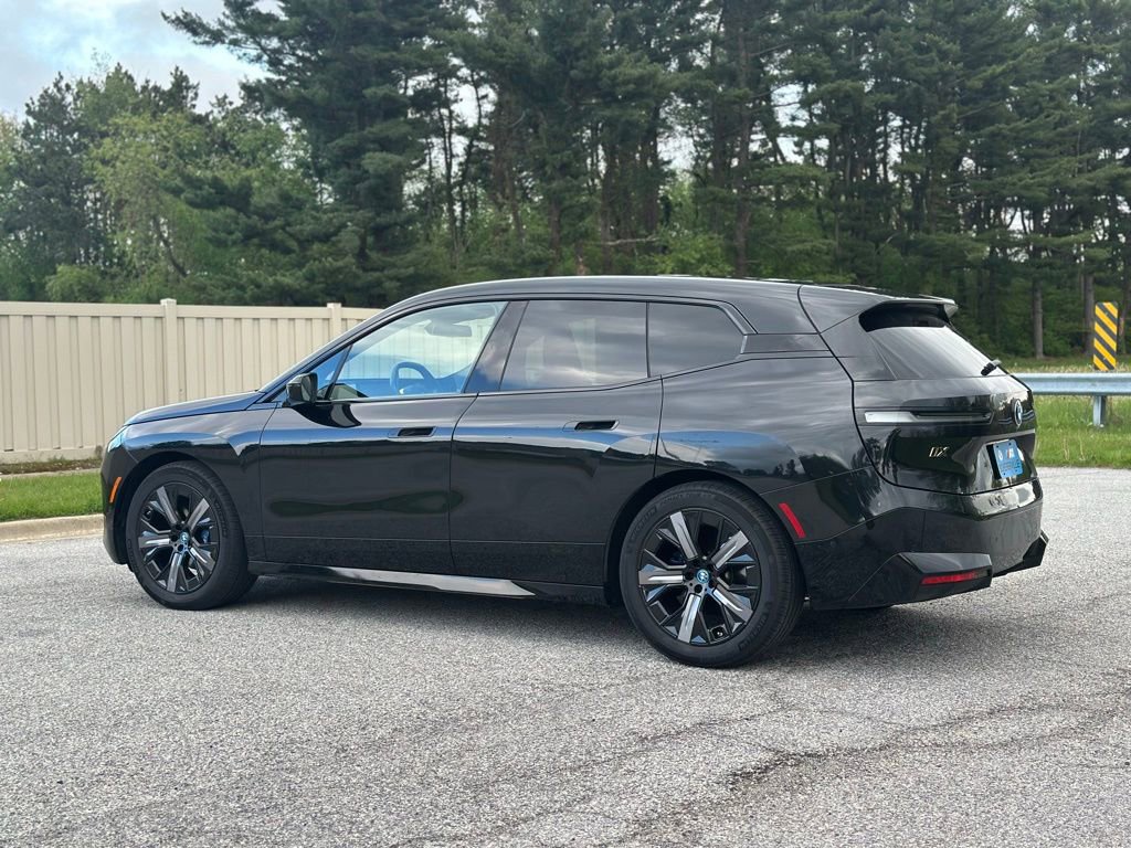 Certified 2024 BMW iX M60 AWD/4WD image 5