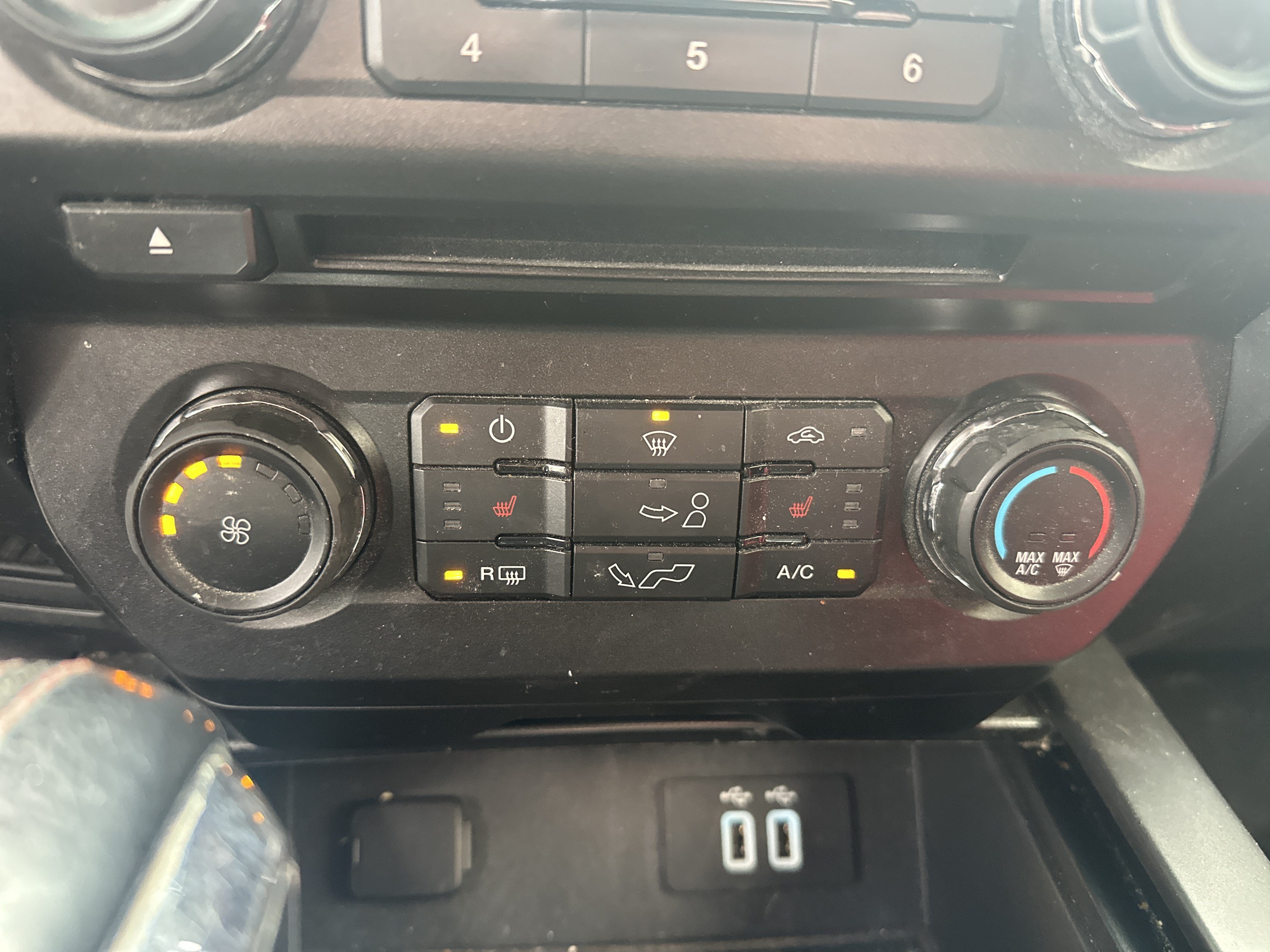 Used 2016 Ford F150 XLT w/ Equipment Group 302A Luxury AWD/4WD image 25