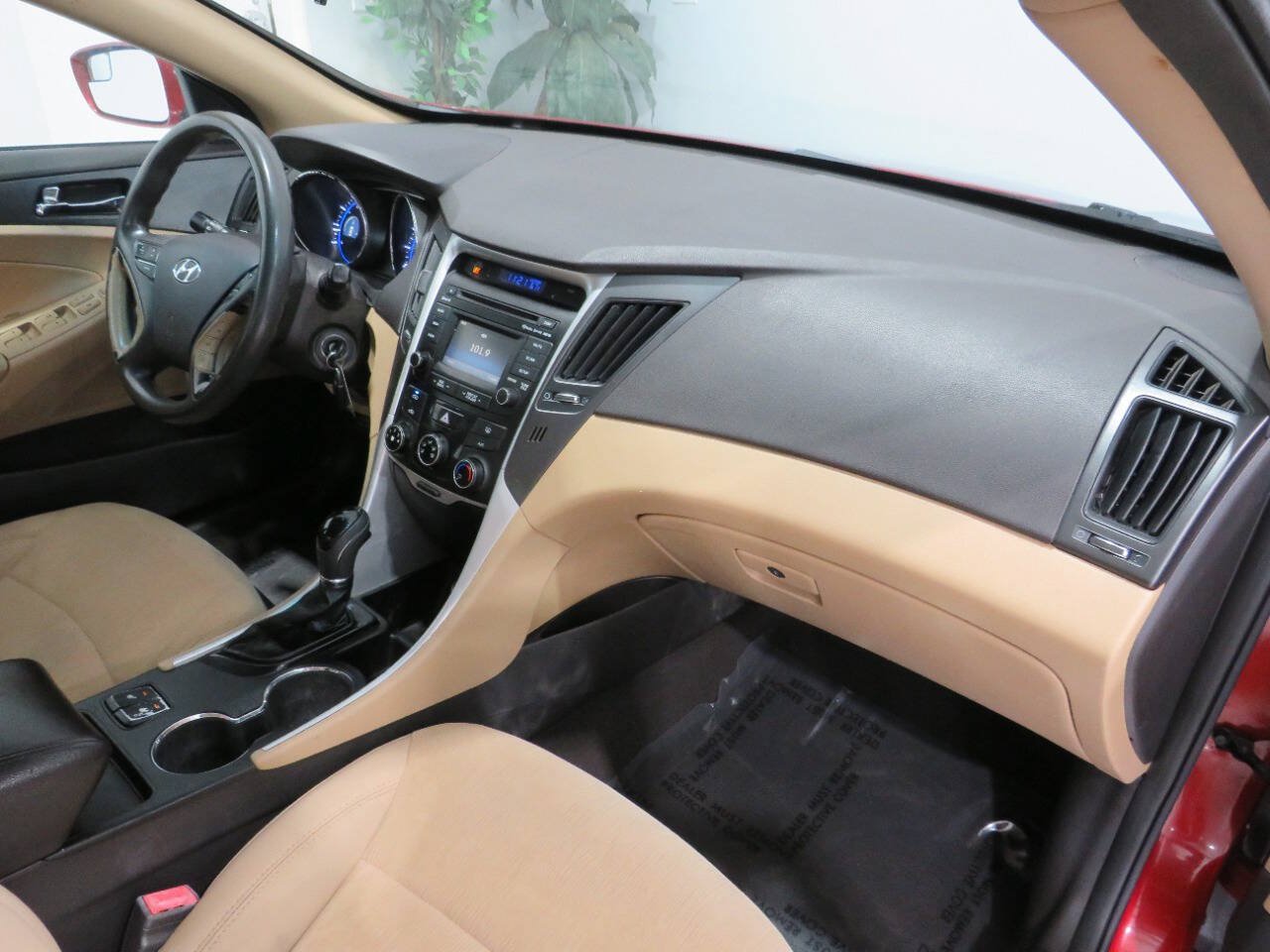 Used 2014 Hyundai Sonata GLS w/ Popular Equipment Group 2 FWD image 9