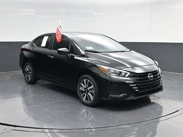 Used 2025 Nissan Versa S w/ S Plus Package image 1