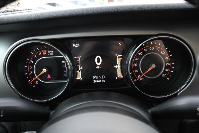 Used 2021 Jeep Gladiator Sport w/ Quick Order Package 24Q 80Th AWD/4WD image 9