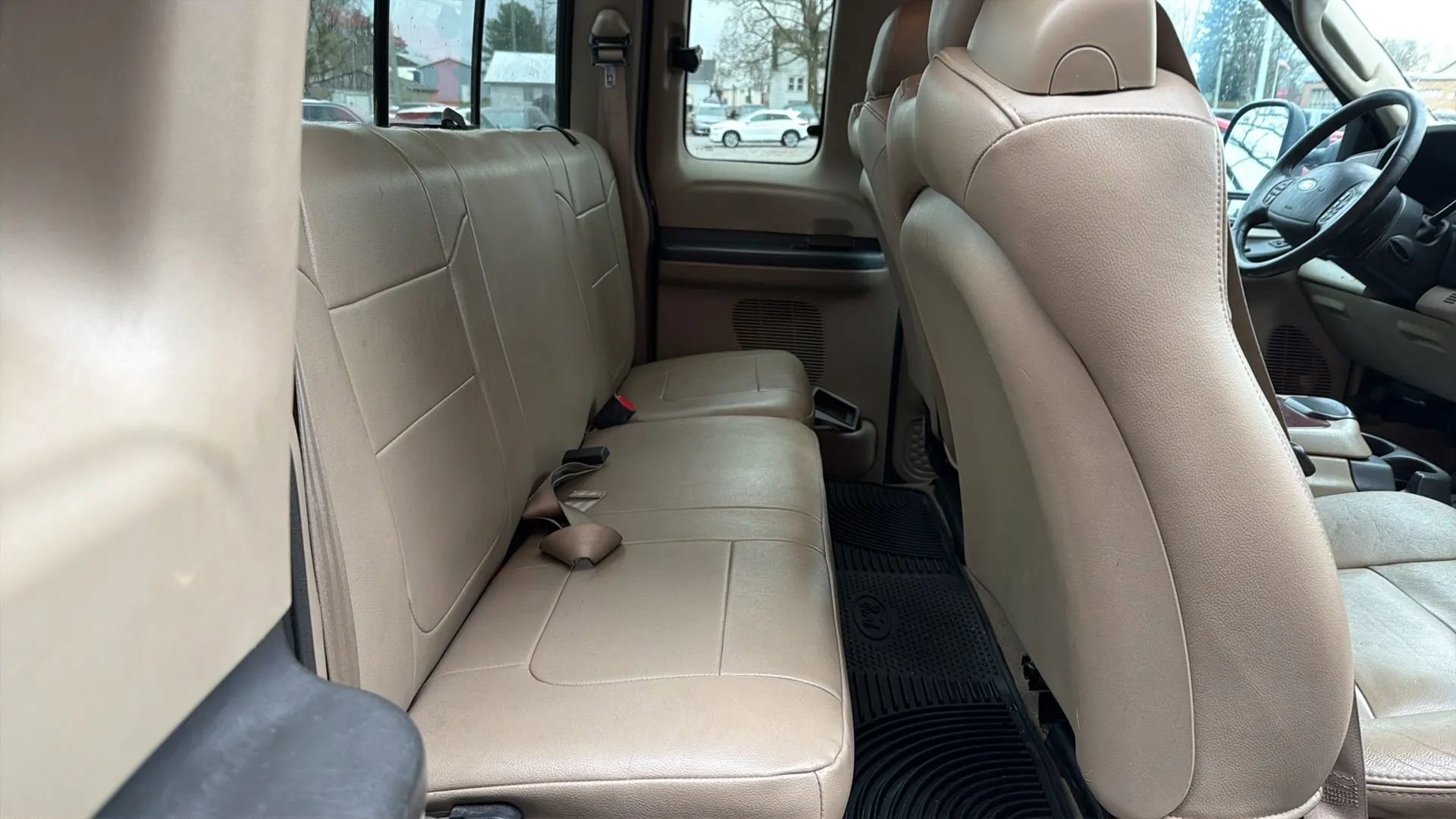 Used 2005 Ford F350 Lariat image 16