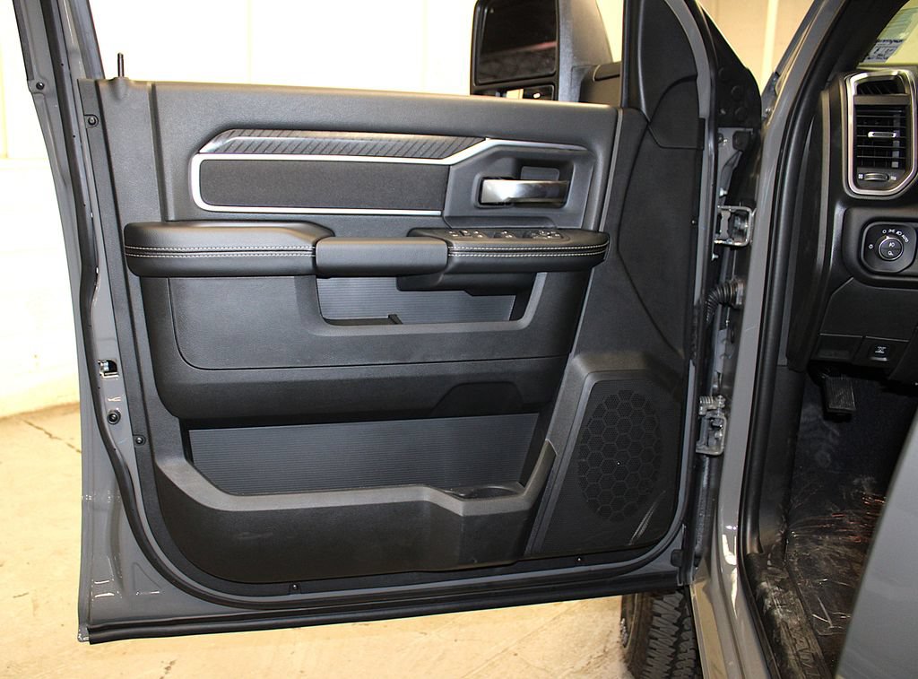 New 2026 RAM 2500 Big Horn AWD/4WD image 25