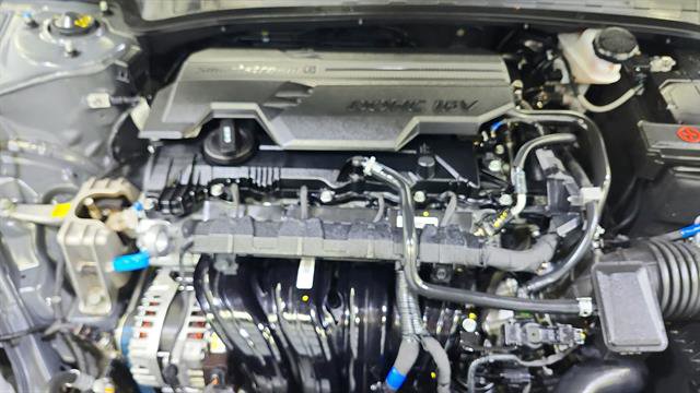 Used 2025 Hyundai Elantra SEL FWD image 37