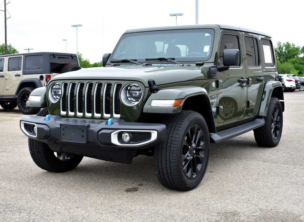 Used 2023 Jeep Wrangler Unlimited Sahara w/ Cold Weather Group