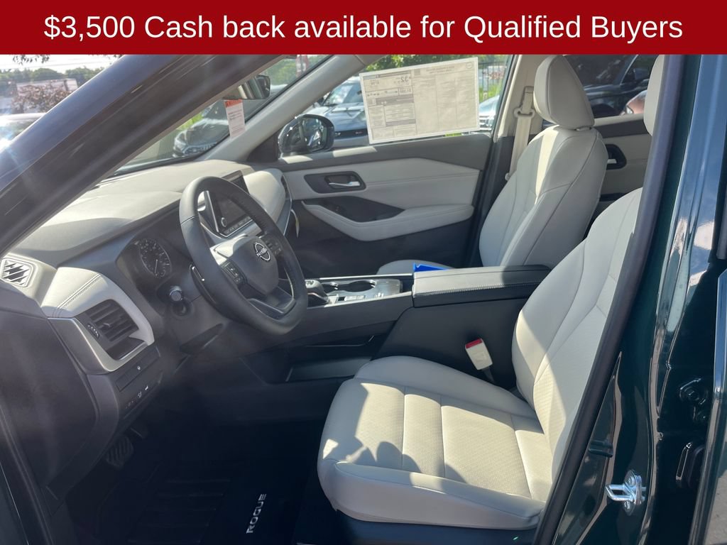 New 2026 Nissan Rogue Dark Armor FWD image 10