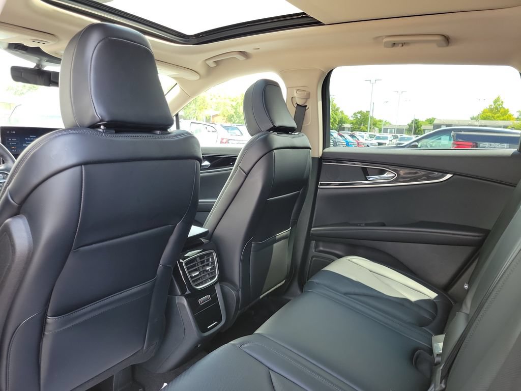 Certified 2023 Lincoln Nautilus Reserve w/ Class II Trailer Tow Package AWD/4WD image 16