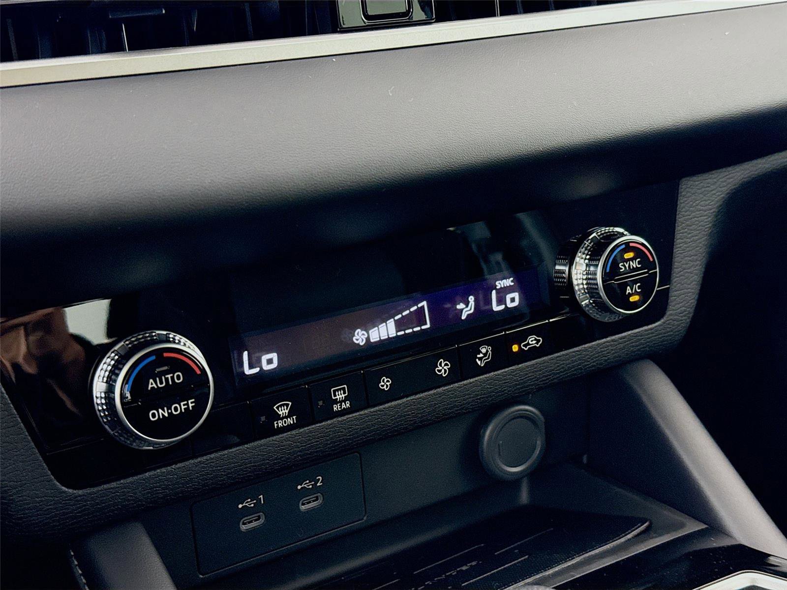 New 2026 Mitsubishi Outlander ES FWD image 13