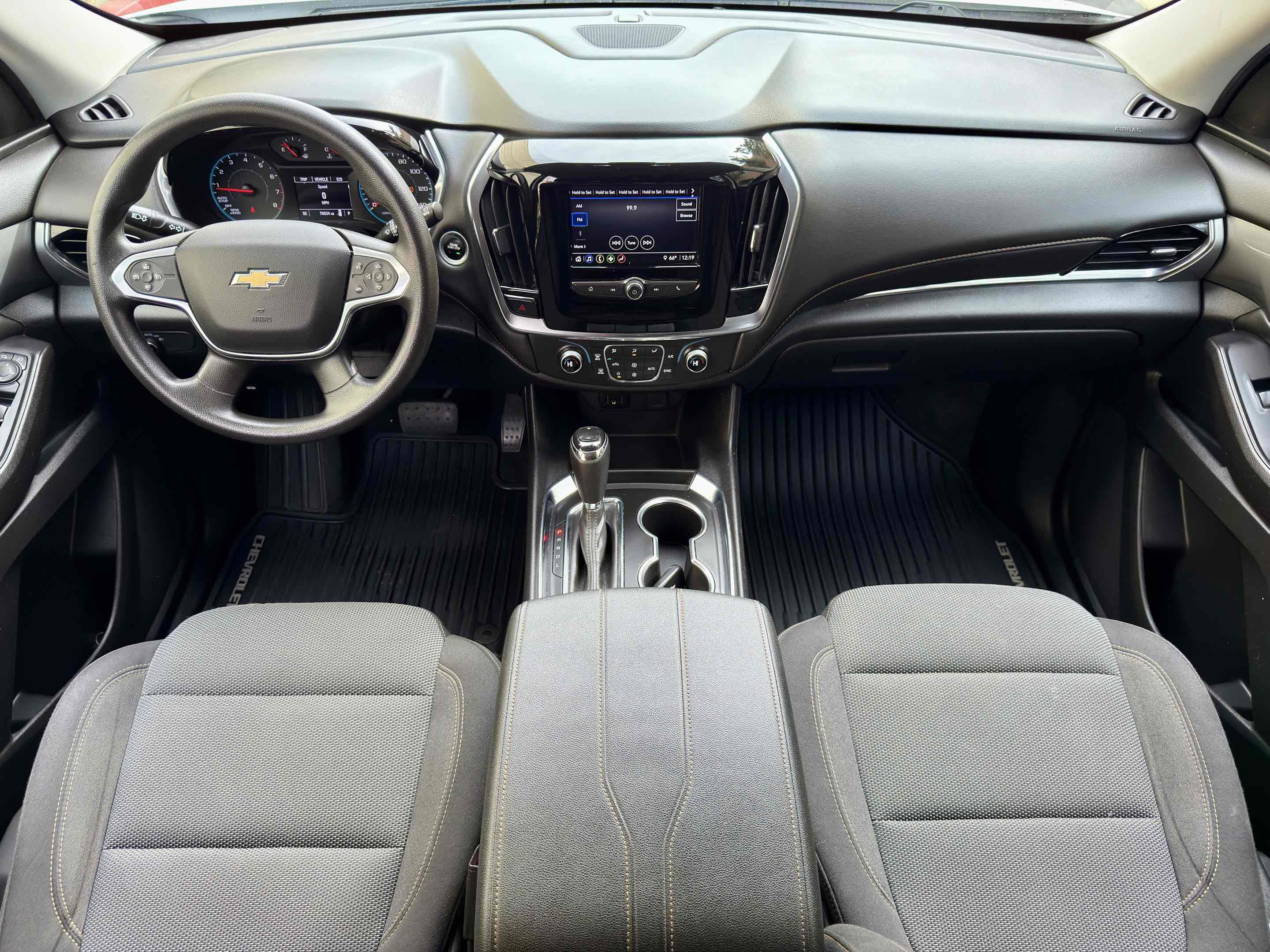 Used 2020 Chevrolet Traverse LS image 29