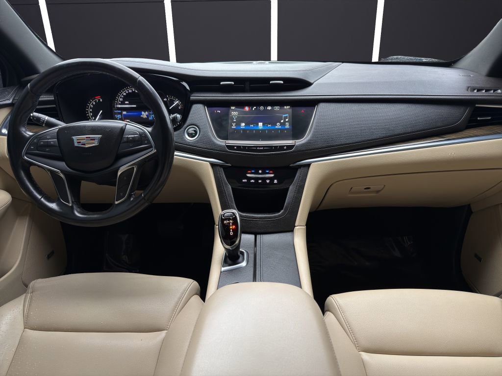 Used 2018 Cadillac XT5 FWD w/ LPO, Wheel Lock Package image 12