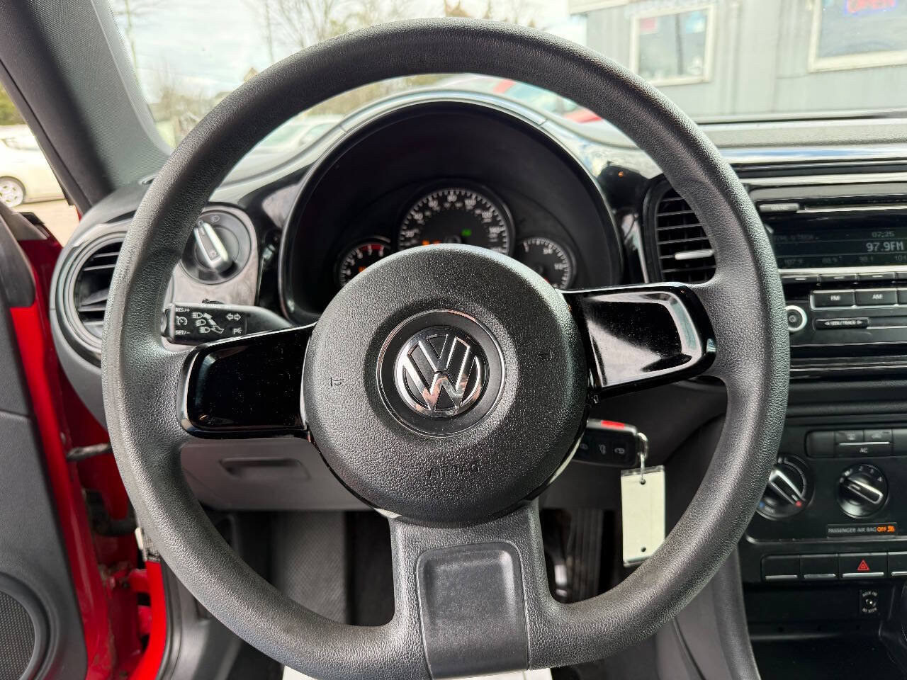 Used 2012 Volkswagen Beetle 2.5 FWD image 17
