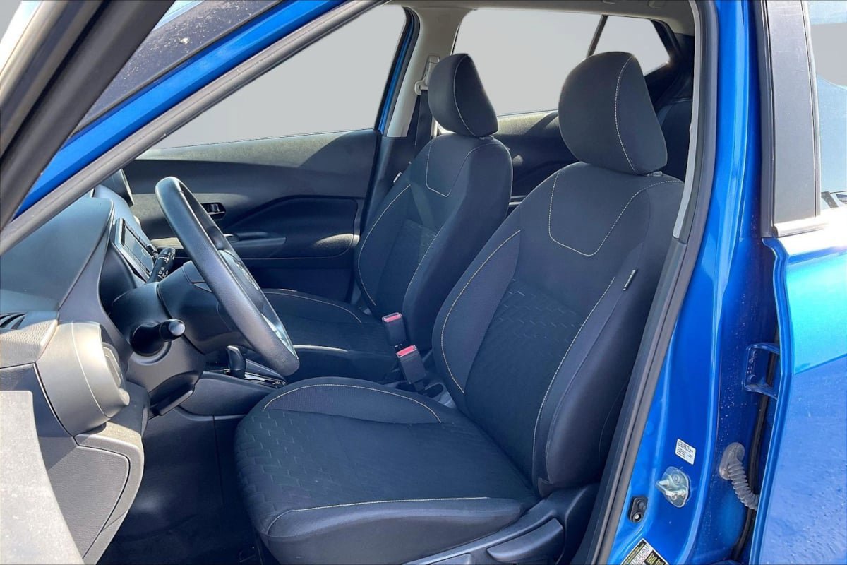 Used 2022 Nissan Kicks S FWD image 25