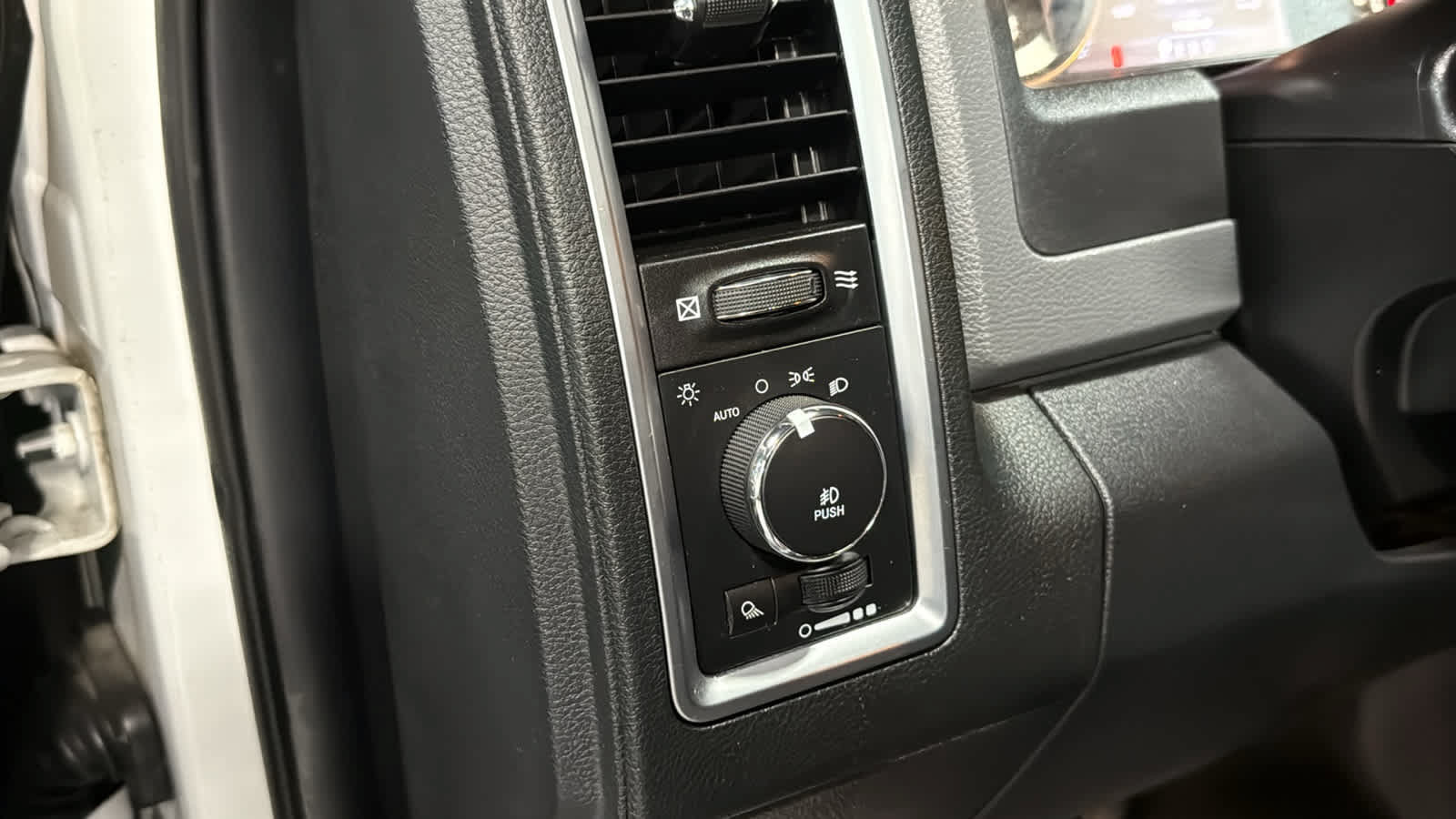 Used 2016 RAM 1500 Big Horn AWD/4WD image 20