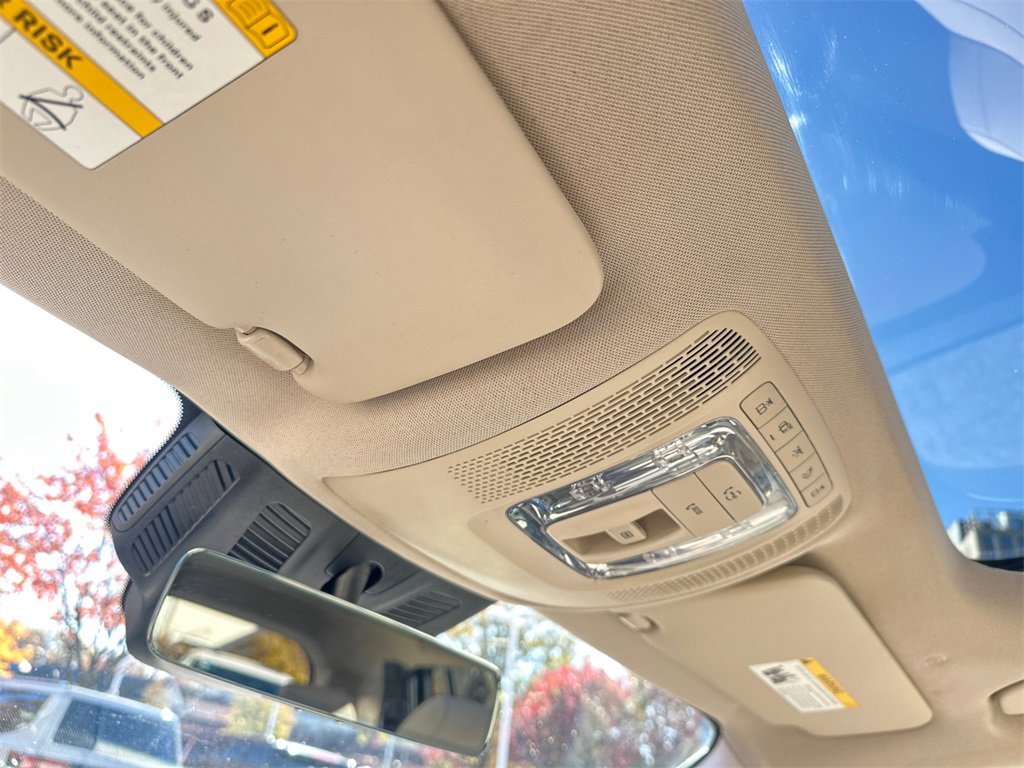 Used 2023 Mercedes-Benz GLB 250 4MATIC image 30