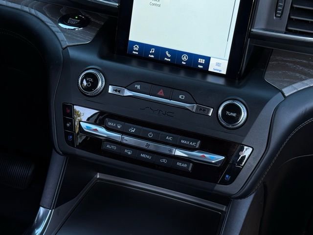 Certified 2020 Ford Explorer Platinum w/ Premium Technology Package image 31