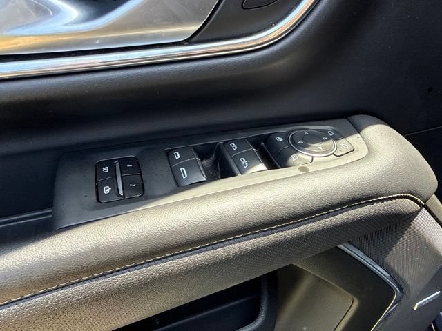 Used 2022 Chevrolet Suburban Premier AWD/4WD image 30