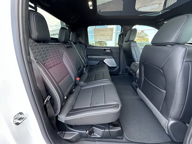 New 2025 GMC Sierra EV Denali image 32