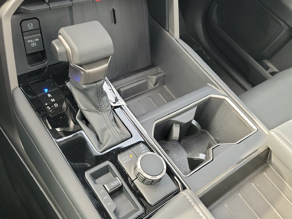 New 2026 Toyota Tundra Limited AWD/4WD image 18