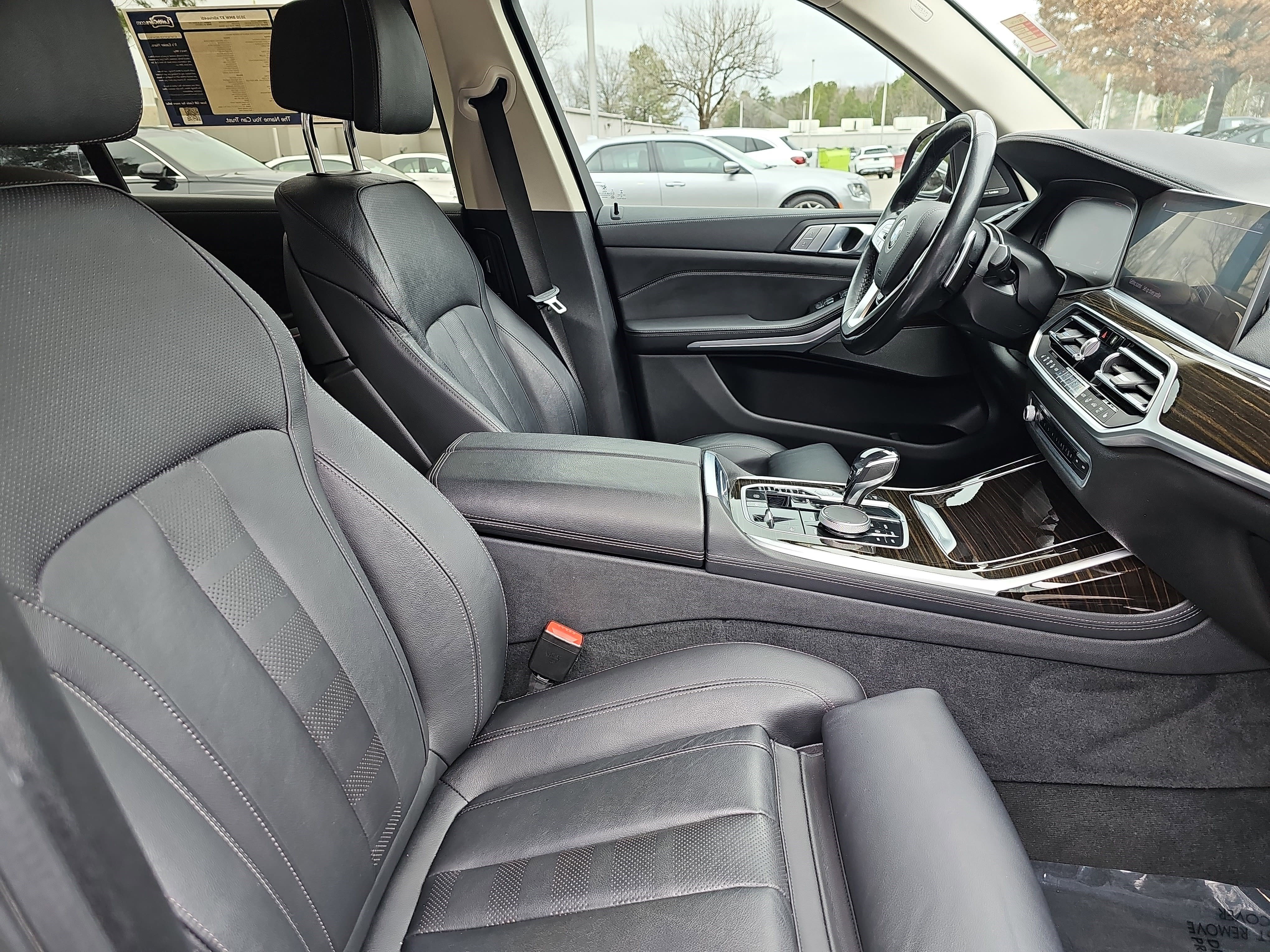 Used 2020 BMW X7 xDrive40i w/ Cold Weather Package image 10